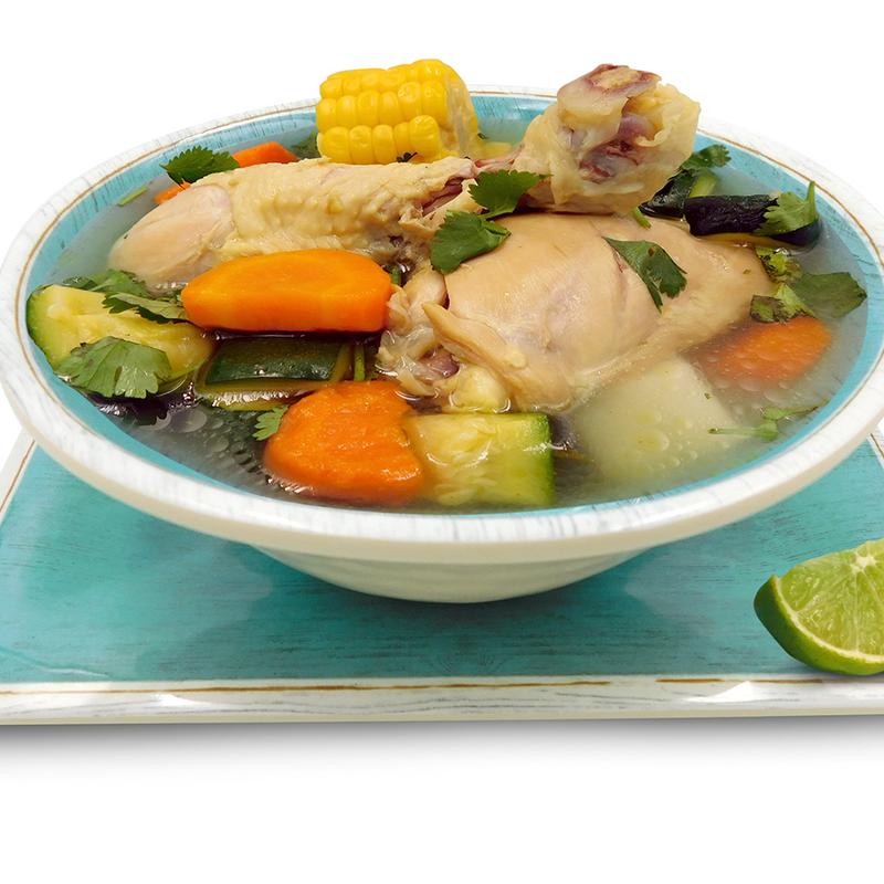 Caldo de pollo con verduras y arroz